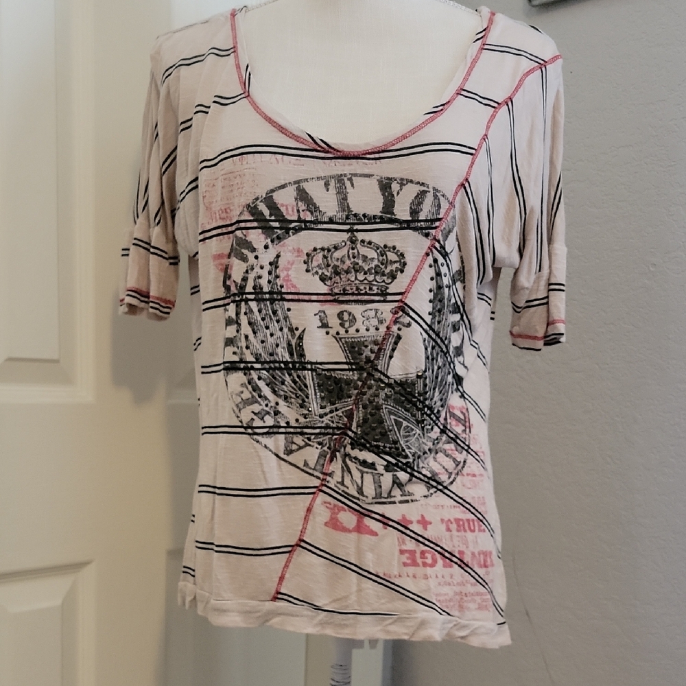 Daytrip Women's Pink Striped Graphic Long Sleeve Tee